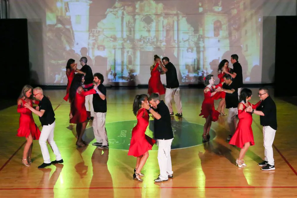 scuola-di-ballo-fuego-latino-notte-dei-saggi-03_risultato